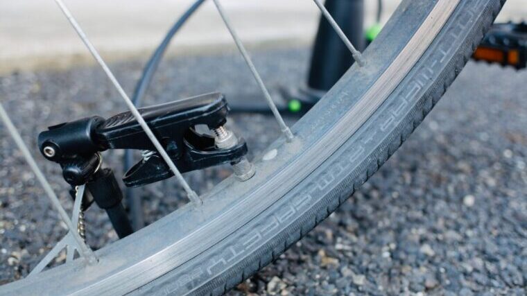 自転車の空気入れ