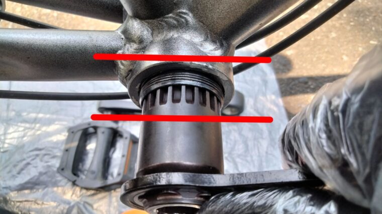 BB外し工具の正しいかみ合わせ