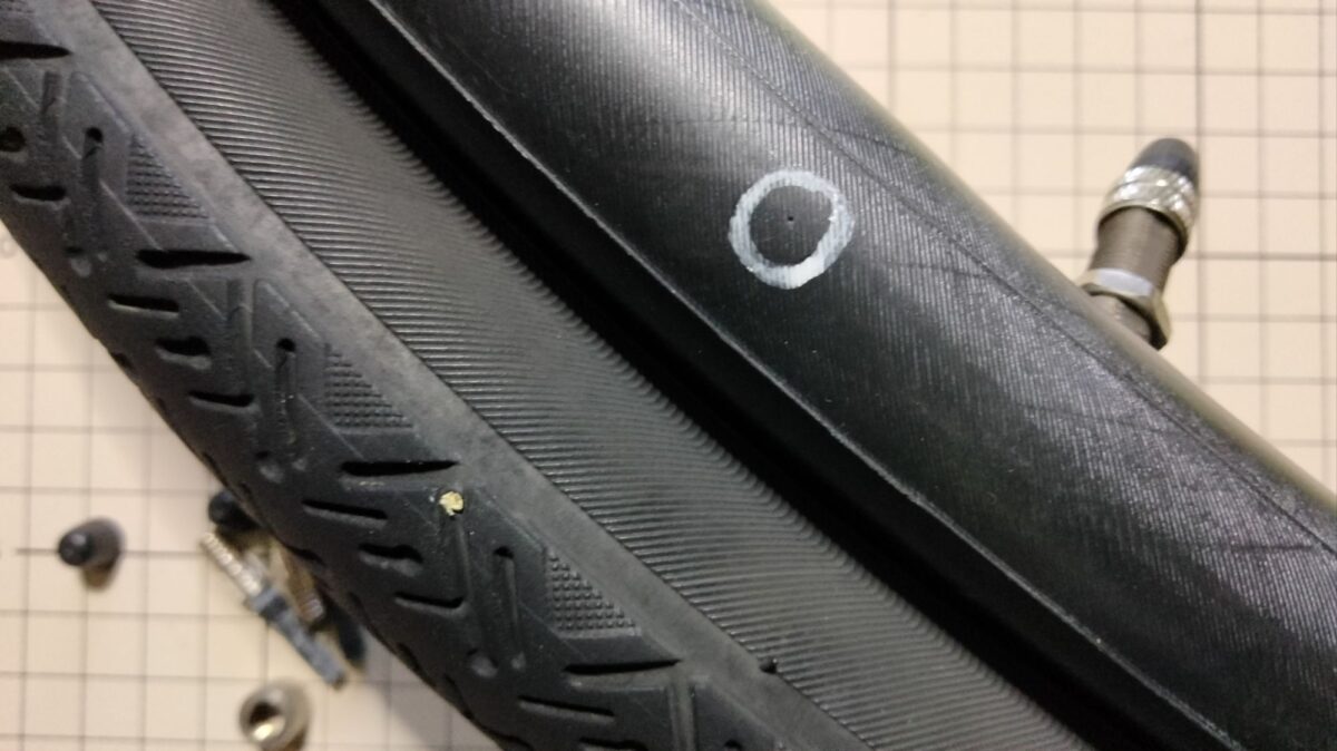 ロングレッドのパンク部分に印