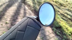 エンドバーに自転車ミラー