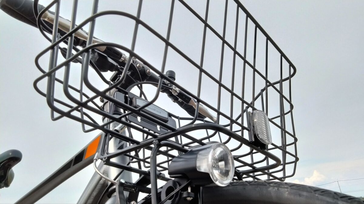 ブリヂストンTB1にフロントバスケットを装着