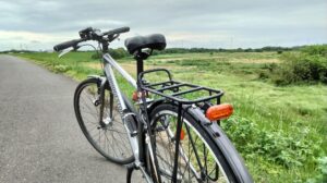 TB1とサイクリングロード