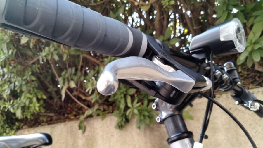 TB1のブレーキレバー